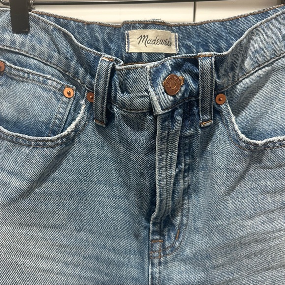The Perfect Vintage Jean in Phillips Wash: Knee-Rips Edition - Picture 5 of 10